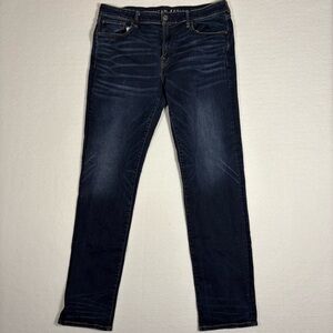 American Eagle Men’s Dark Blue original straight jeans, Faded #denim #J0005